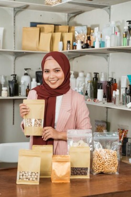 portrait-young-muslim-woman-store_8595-17701